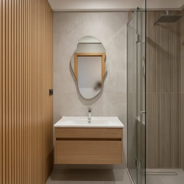 Bathroom Mirror 1:1